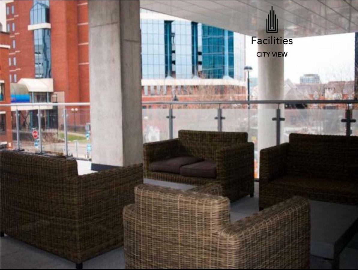 Studio Apartments Free Street Parking Subject To Availability Manchester Exterior foto